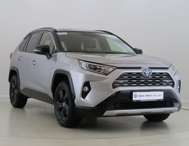 Toyota RAV4 SUV / Terénní 2,5 l 131 kw