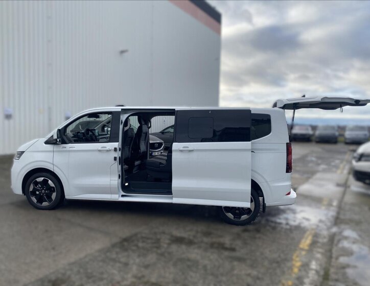 Volkswagen Caravelle 5