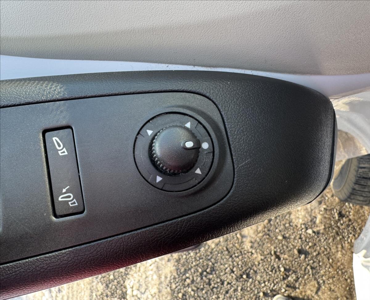 Opel Movano Skříň 2,2 l 103 kw