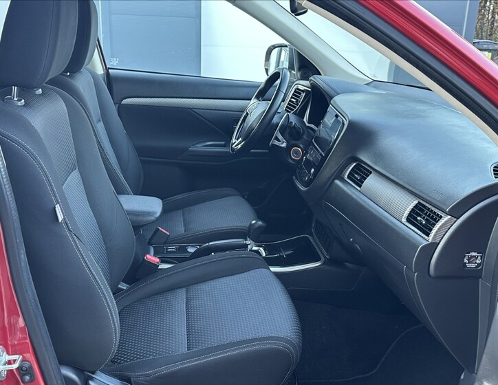 Mitsubishi Outlander 15