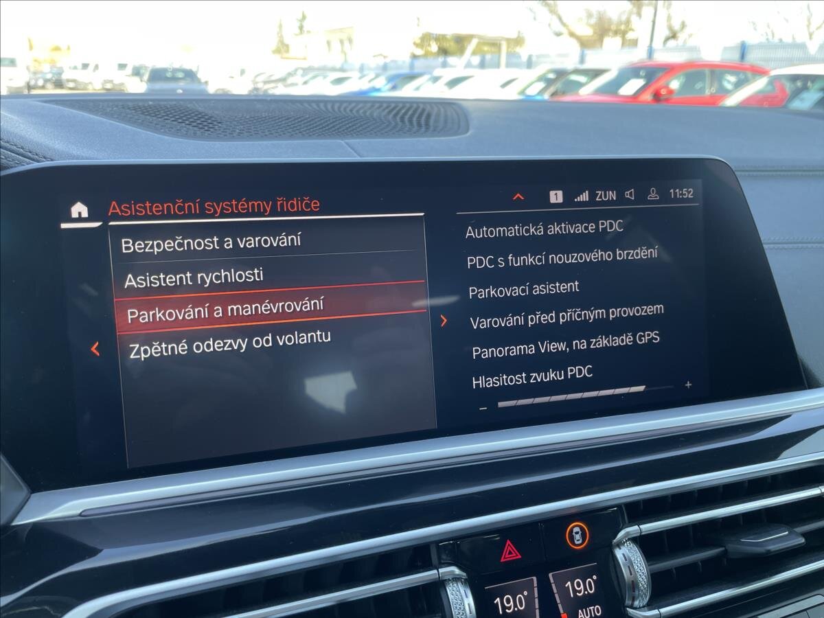 BMW X7 SUV / Terénní 3,0 l 195 kw