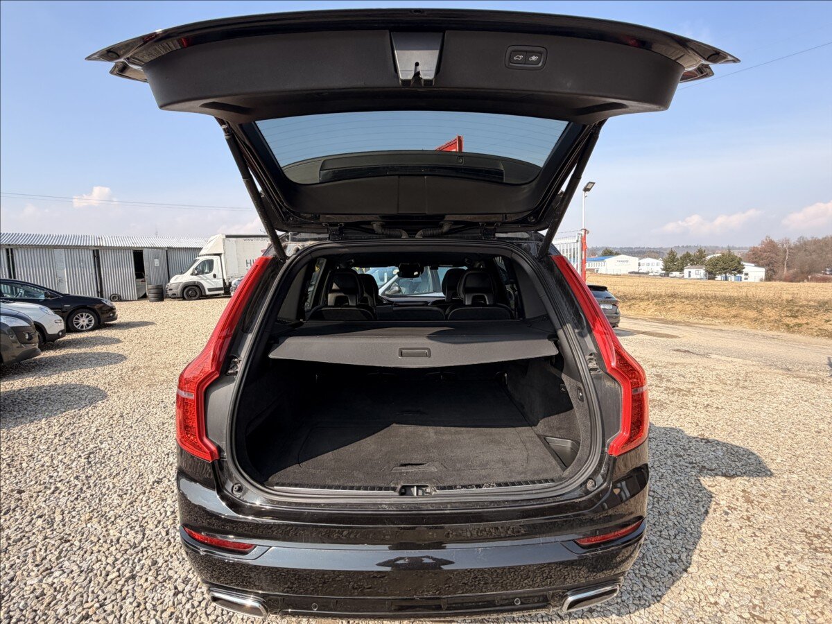 Volvo XC90 SUV / Terénní 2,0 l 173 kw