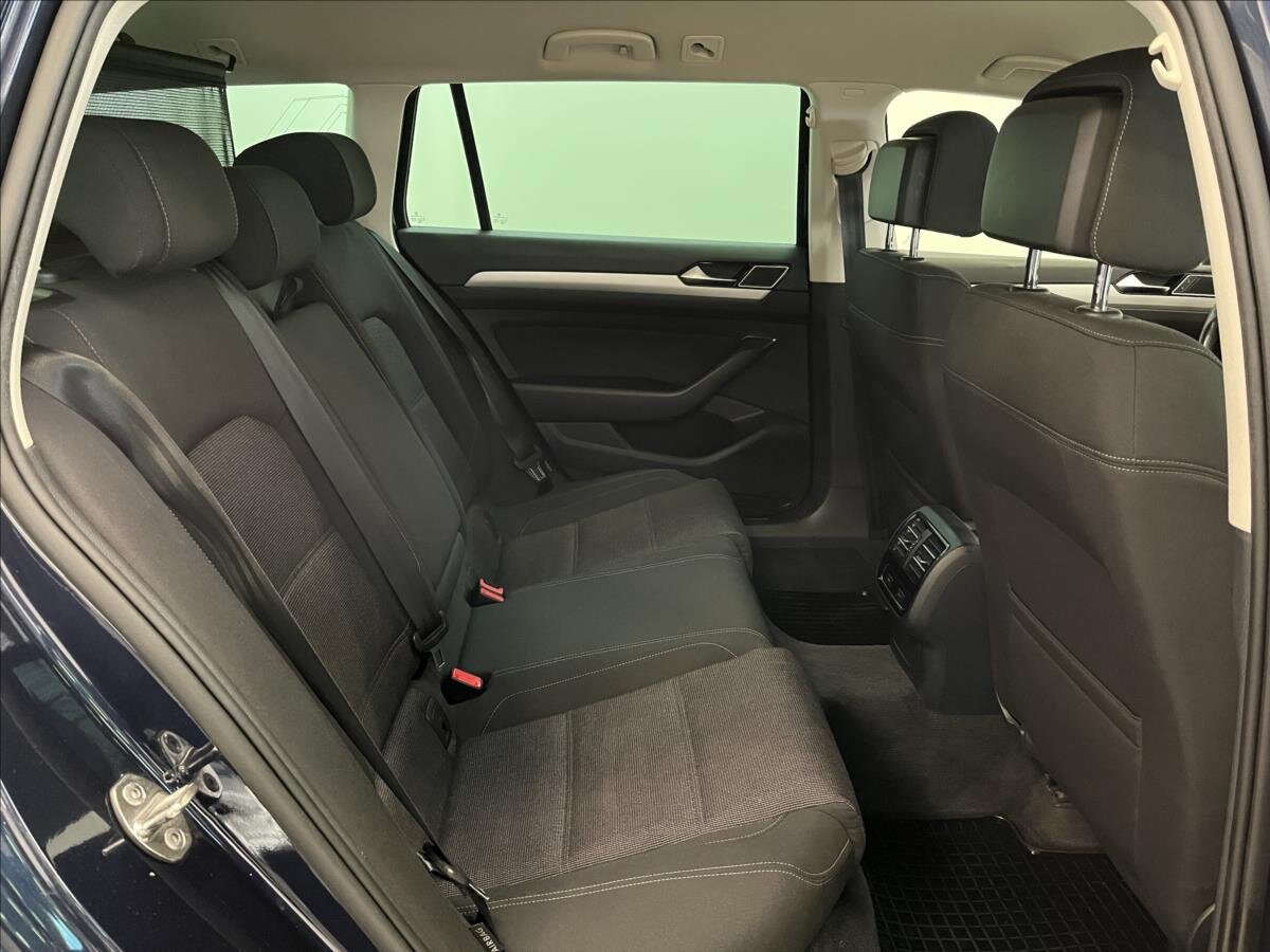 Volkswagen Passat Kombi 2,0 l 140 kw