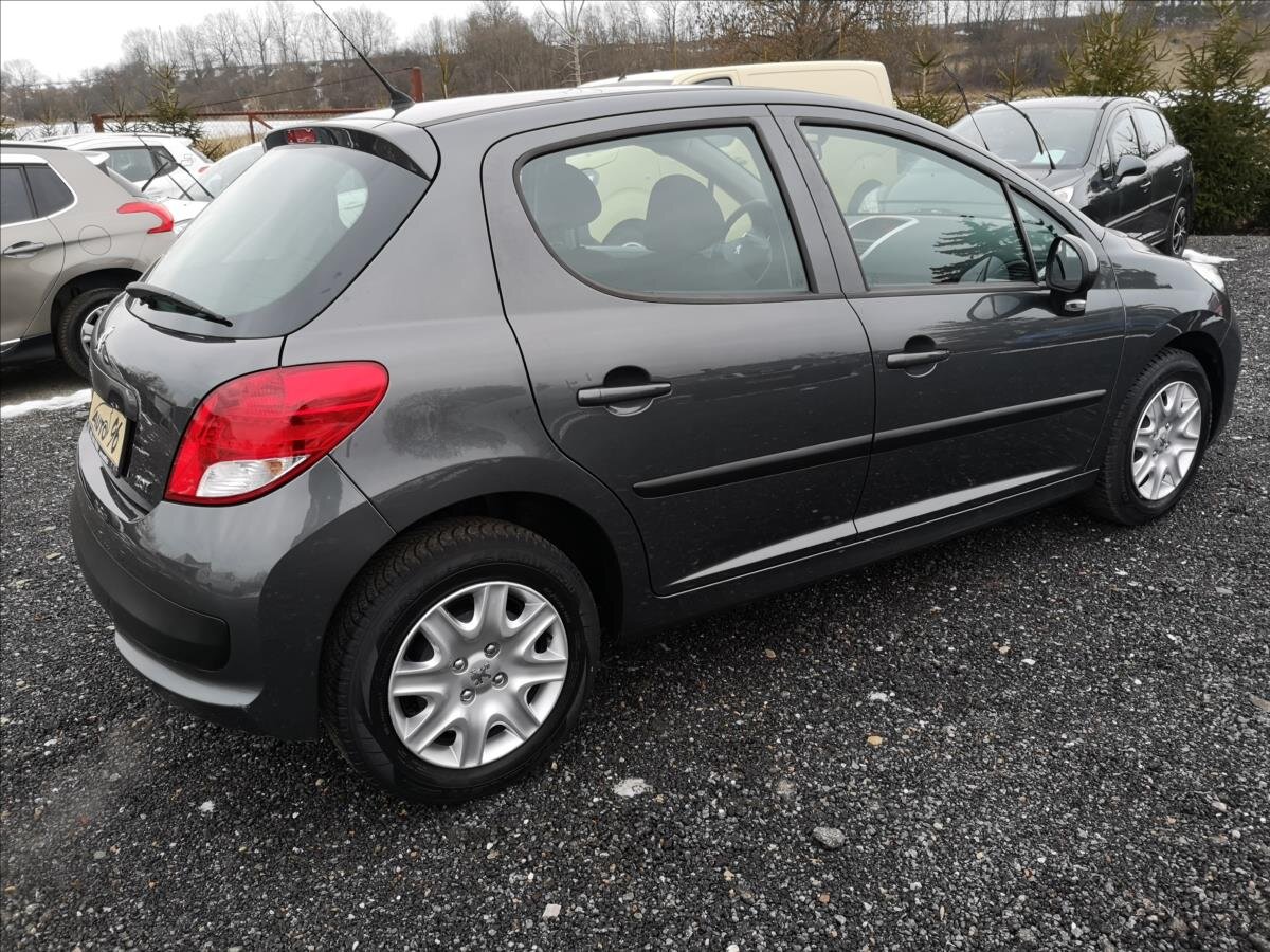 Peugeot 207 Hatchback 1,4 l 54 kw