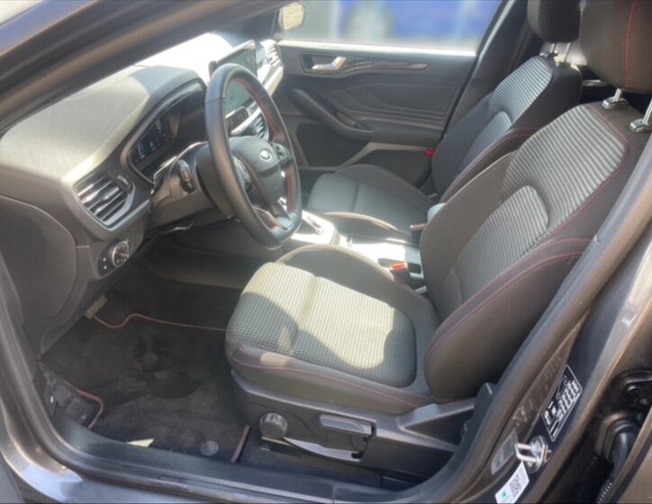 Ford Focus Kombi 999,0 114 kw