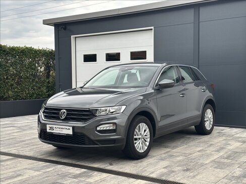 Volkswagen T-Roc SUV / Terénní 1,5 l 110 kw