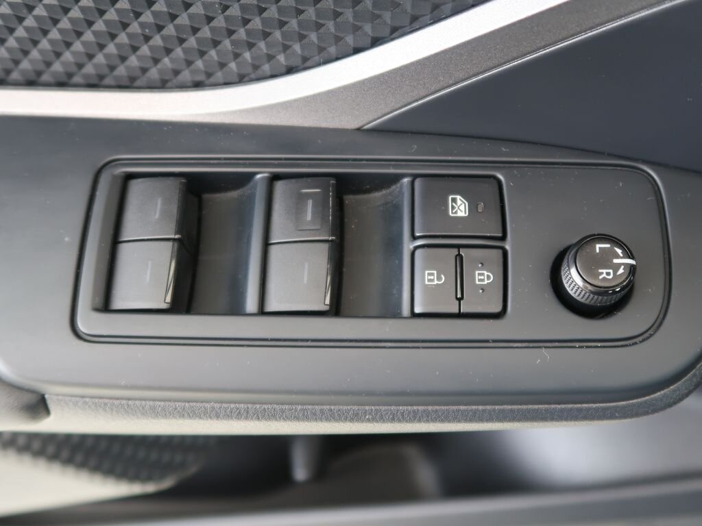 Toyota C-HR SUV / Terénní 1,8 l 72 kw