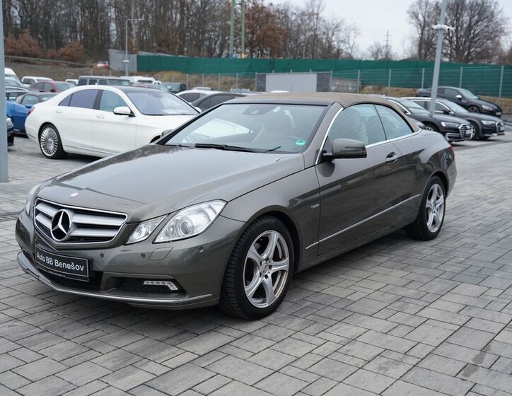 Mercedes-Benz Třídy E 2