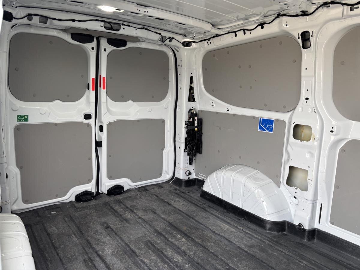 Ford Transit Custom Skříň 2,0 l 100 kw