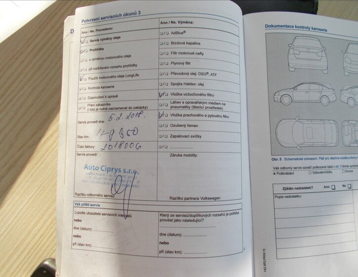 Volkswagen Beetle Hatchback 1,2 l 77 kw