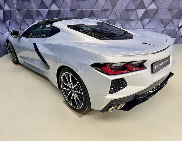 Chevrolet Corvette 6