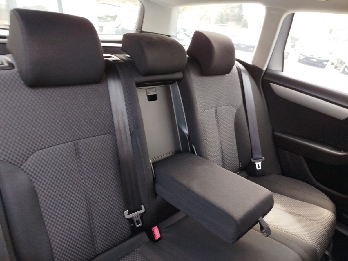 Volkswagen Passat Kombi 2,0 l 103 kw