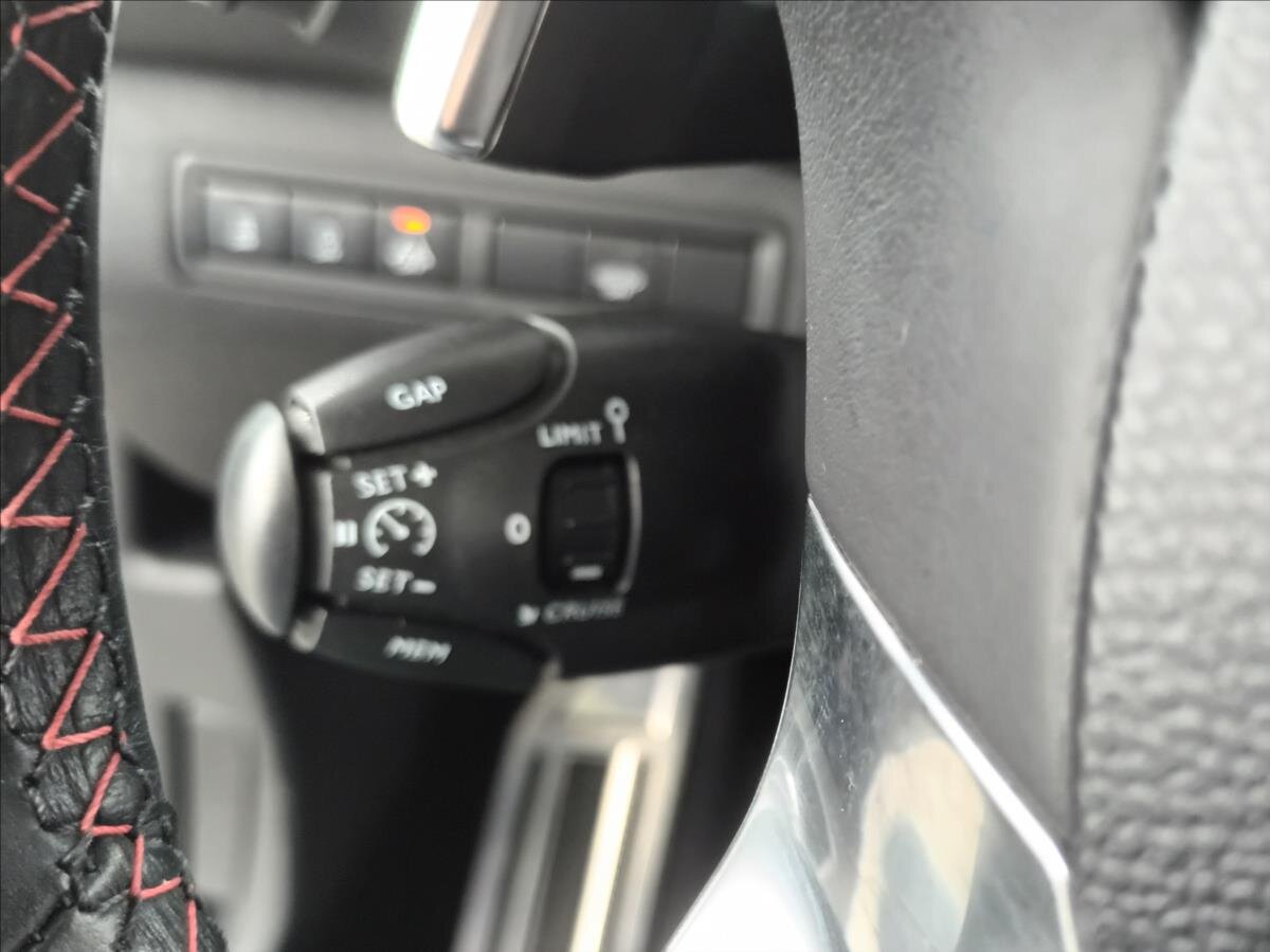 Peugeot 308 Hatchback 2,0 l 130 kw