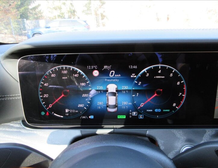 Mercedes-Benz CLS Sedan 3,0 l 270 kw