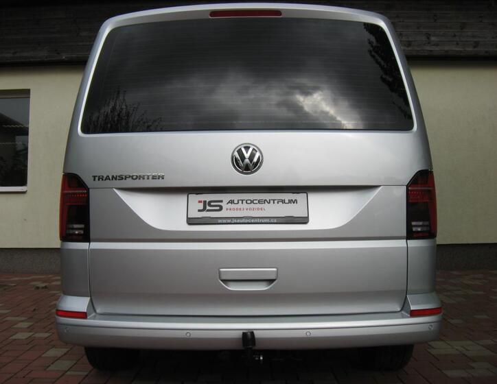Volkswagen Transporter 9