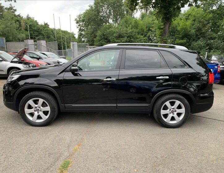 KIA Sorento 5