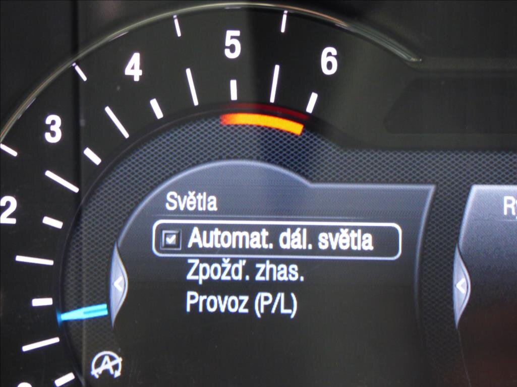 Ford S-MAX MPV 2,0 l 110 kw