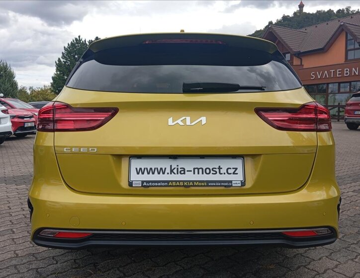 KIA Ceed 8