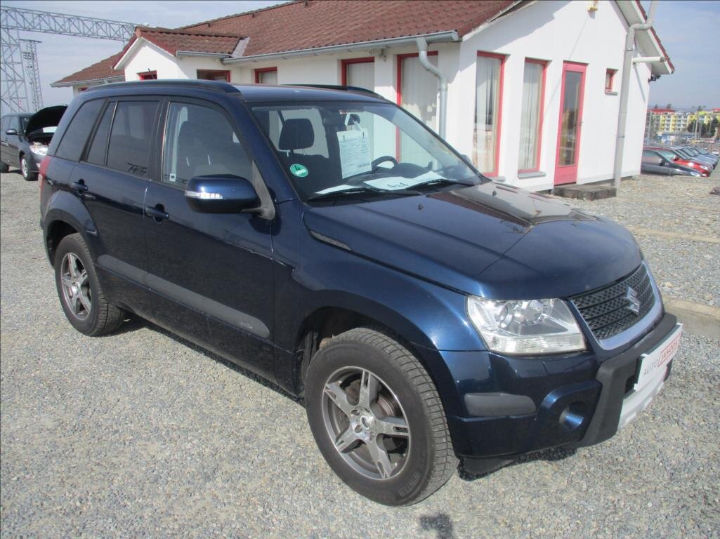 Suzuki Grand Vitara SUV / Terénní 2,4 l 124 kw