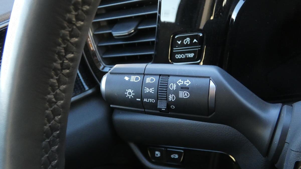 Lexus NX 350h SUV / Terénní 2,5 l 140 kw