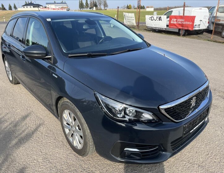 Peugeot 308 Kombi 1,5 l 96 kw