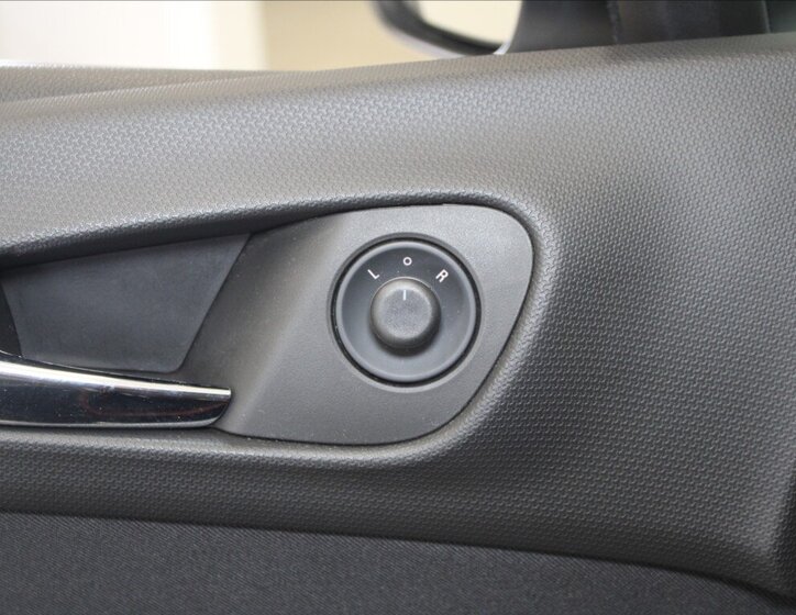 Opel Meriva MPV 1,4 l 74 kw