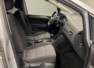 Volkswagen Touran 8