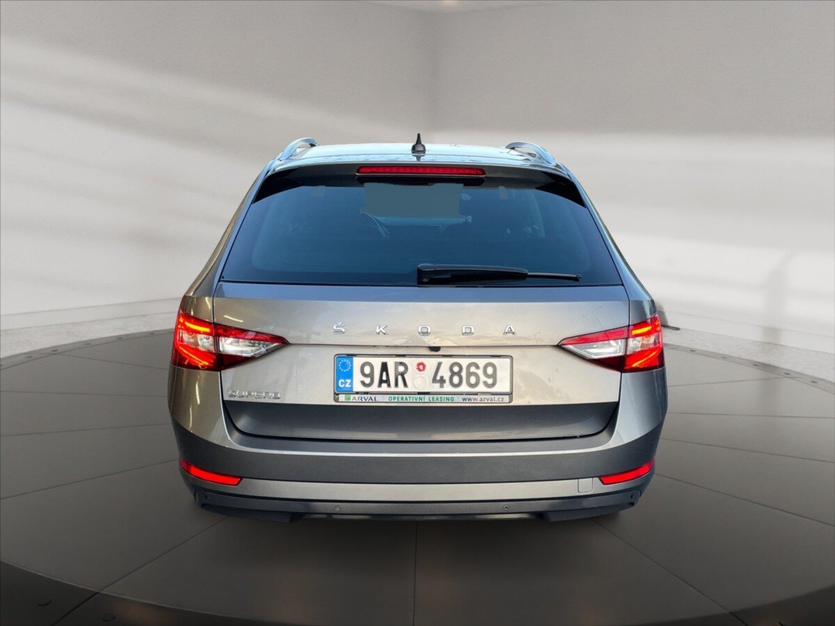 Škoda Superb