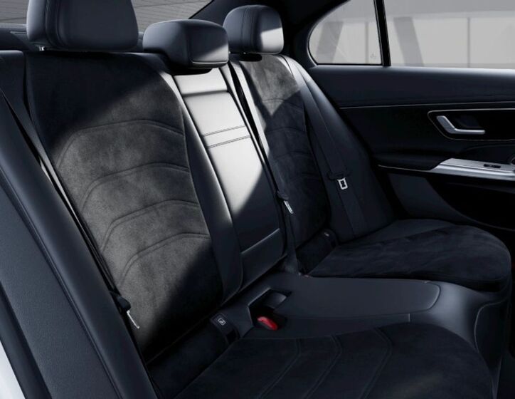 Mercedes-Benz Třídy E 8