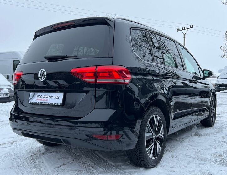 Volkswagen Touran MPV 1,5 l 110 kw