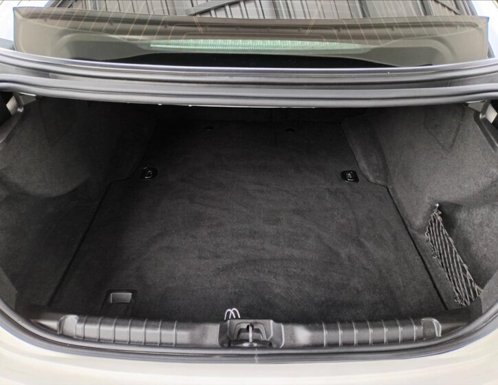 Maserati Ghibli Sedan 3,0 l 243 kw