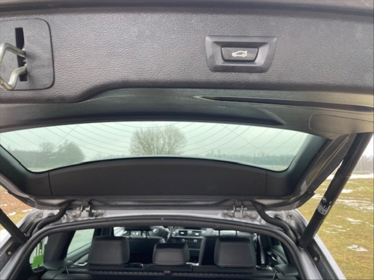 BMW X3 Kombi 3,0 l 190 kw