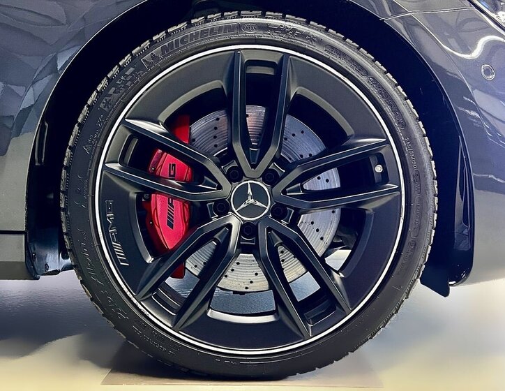 Mercedes-Benz Třídy E Kombi 3,0 l 320 kw