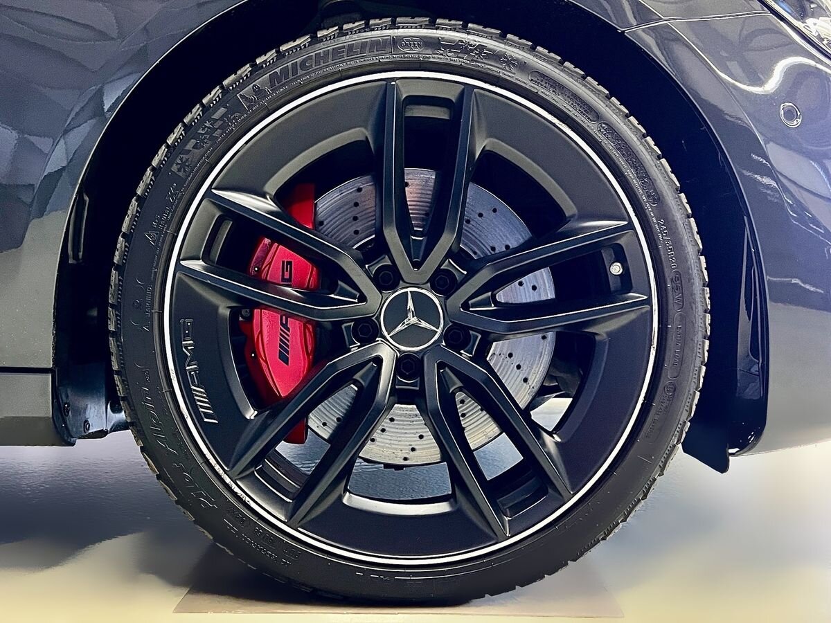 Mercedes-Benz Třídy E Kombi 3,0 l 320 kw