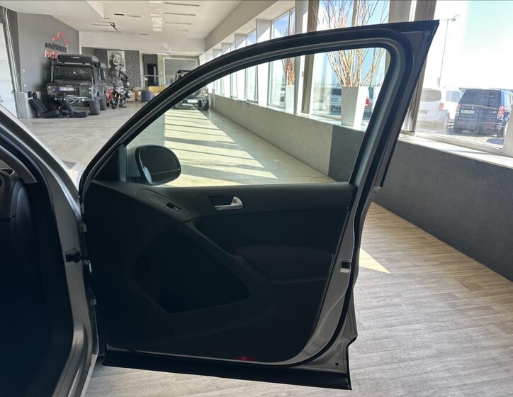 Volkswagen Tiguan SUV / Terénní 2,0 l 103 kw