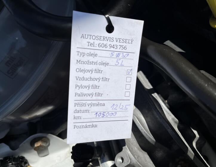 Volkswagen Passat 25