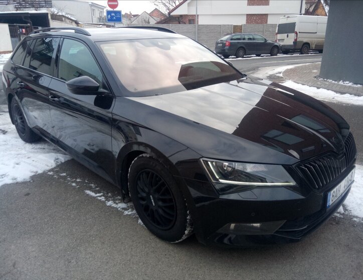 Škoda Superb Kombi 2,0 l 140 kw