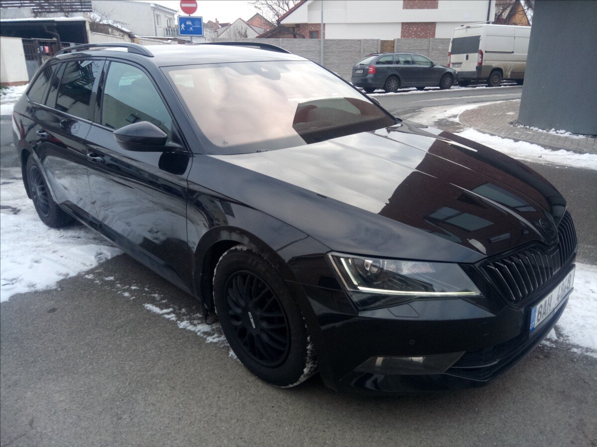 Škoda Superb Kombi 2,0 l 140 kw