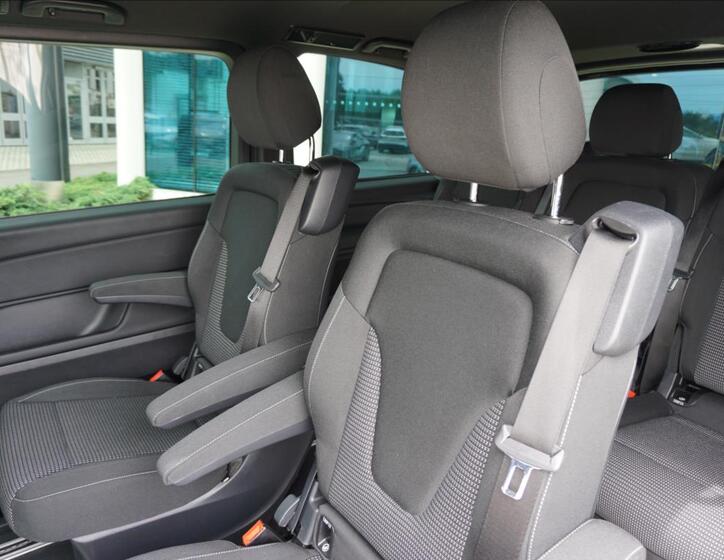 Mercedes-Benz Třídy V 12