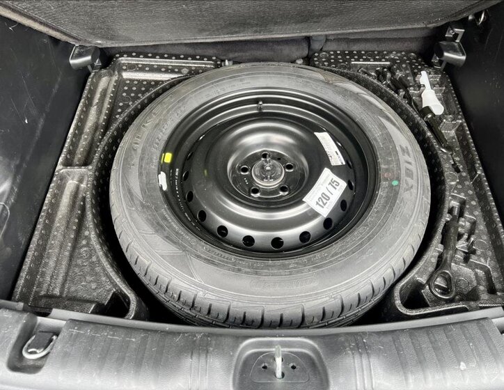 Jeep Compass SUV 1,4 l 103 kw