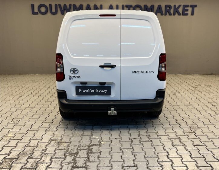 Toyota ProAce City 14