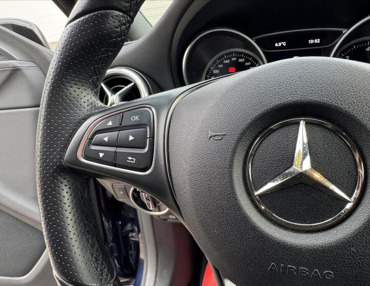 Mercedes-Benz CLA 21