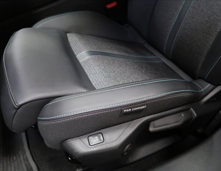 Peugeot 308 Kombi 1,2 l 100 kw