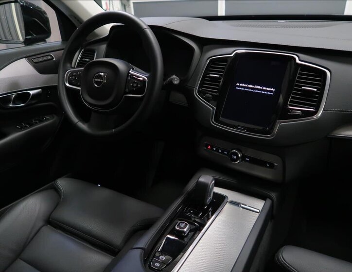 Volvo XC90 15