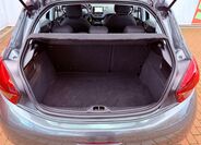 Peugeot 208 10