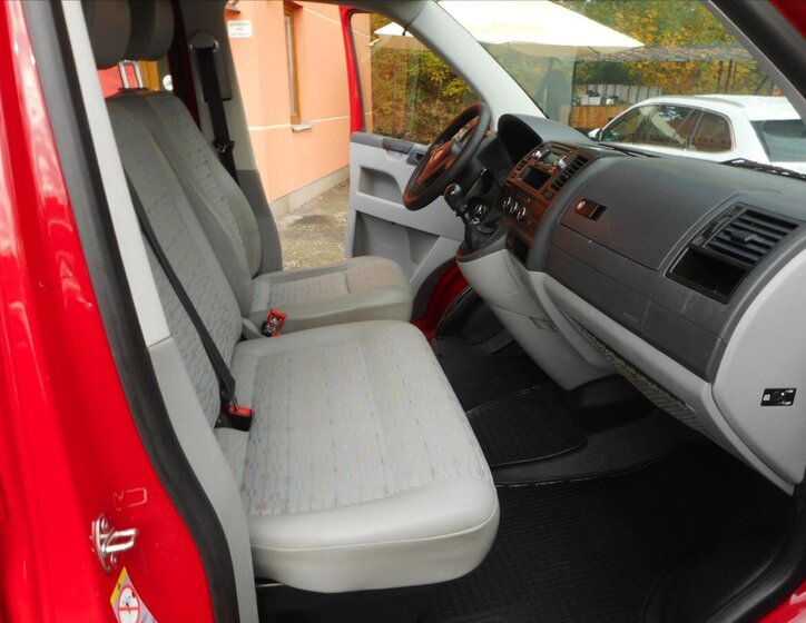 Volkswagen Transporter 18