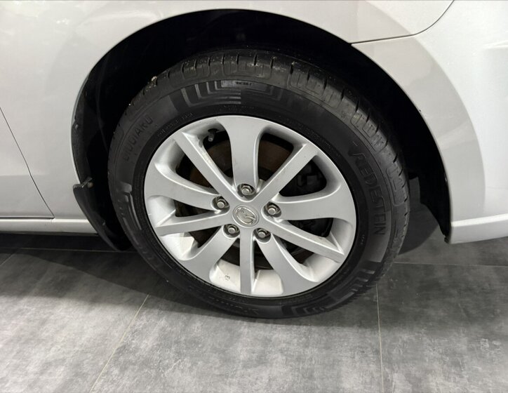 Mazda 5 Kombi 2,0 l 107 kw