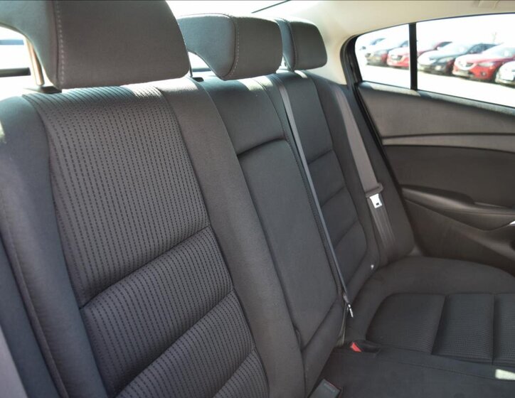 Mazda 6 Sedan / Limuzína 2,5 l 141 kw