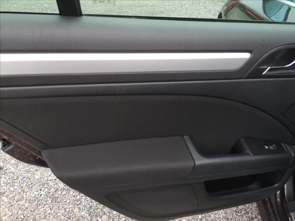 Škoda Superb Sedan / Limuzína 2,0 l 147 kw