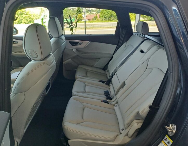 Audi Q7 SUV / Terénní 3,0 l 210 kw